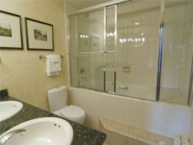 Three Bedroom Lionshead Ski Accommodation- Walk to Lifts