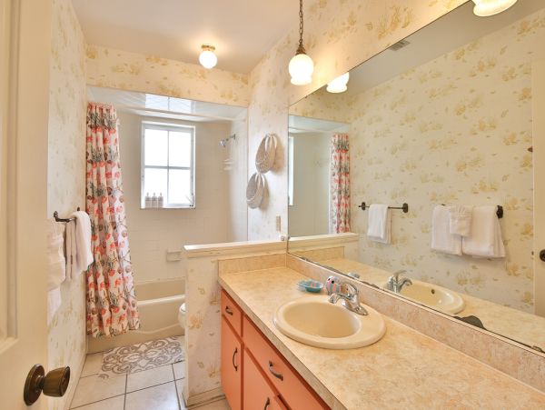 Four Bedroom Anna Maria Rental on Bay Great Views Boat Dock
