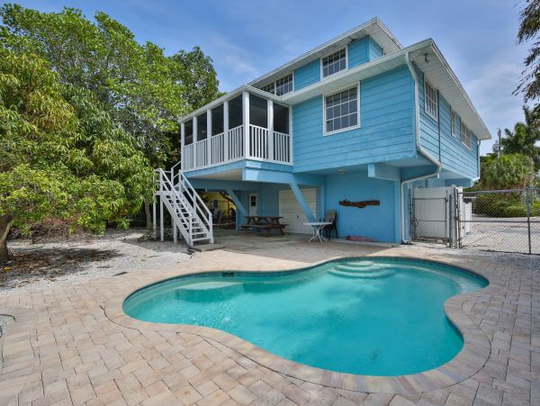 Four Bedroom Anna Maria Rental on Bay Great Views Boat Dock