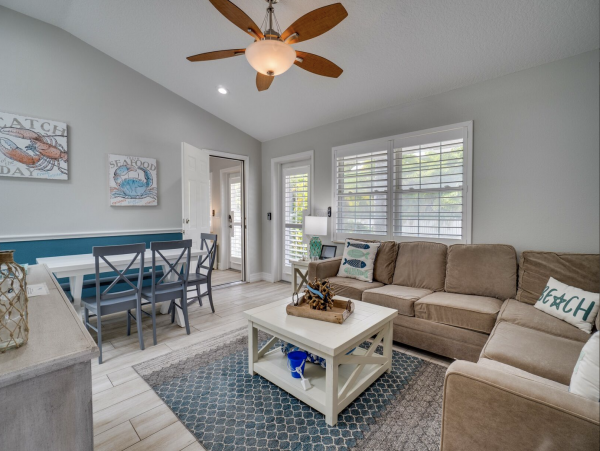 Anna Maria Island 4 Bedroom Home Pool Block to Beach