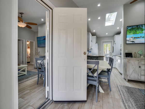 Anna Maria Island 4 Bedroom Home Pool Block to Beach