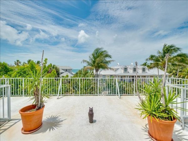 Boca Grande Vacation Home Sleeps Ten Guests.