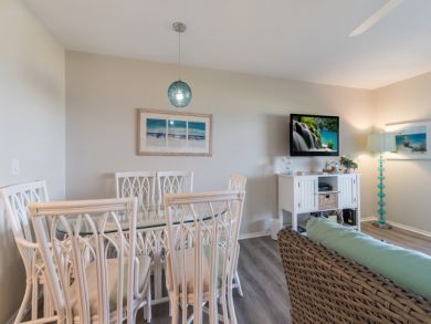 Dining Table & Chairs