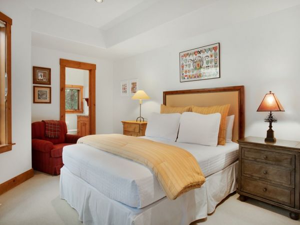 Arrowhead Vacation Home Five Bedroom