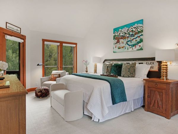 Arrowhead Vacation Home Five Bedroom