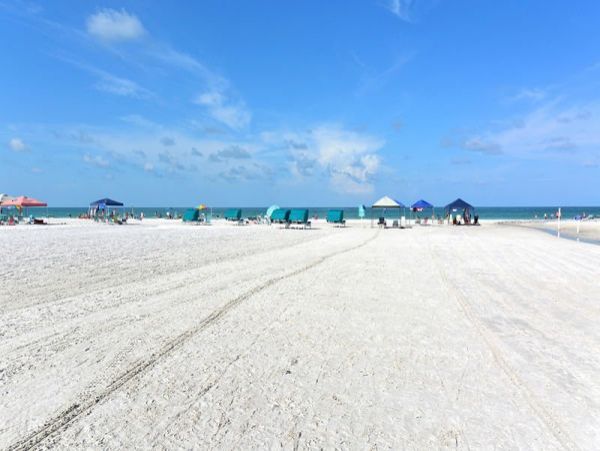 Two Bedroom Condo in Siesta Key Sleeps Six Guests