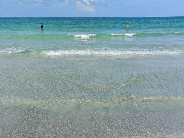 Two Bedroom Condo in Siesta Key Sleeps Six Guests