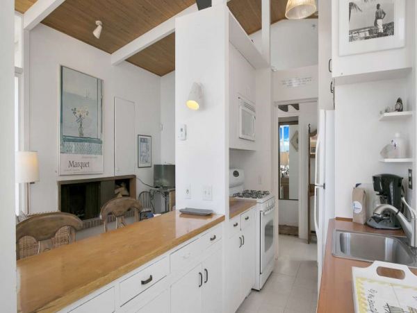 Santa Cruz Four Bedroom Home with Gulf Views