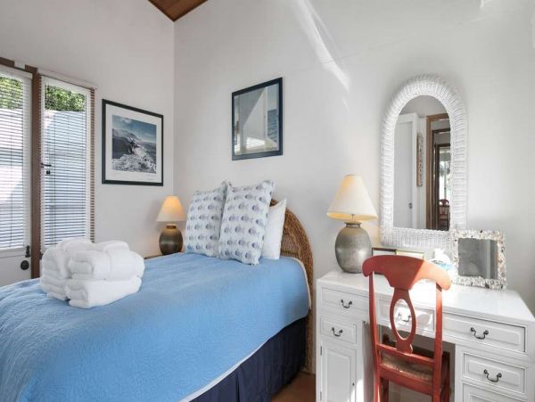 Santa Cruz Four Bedroom Home with Gulf Views