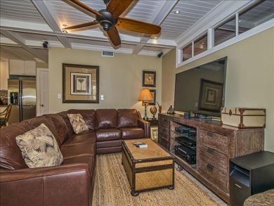 Great Value Two Bedroom Condo Beachside Great Value Two Bedroom Condo Beachside