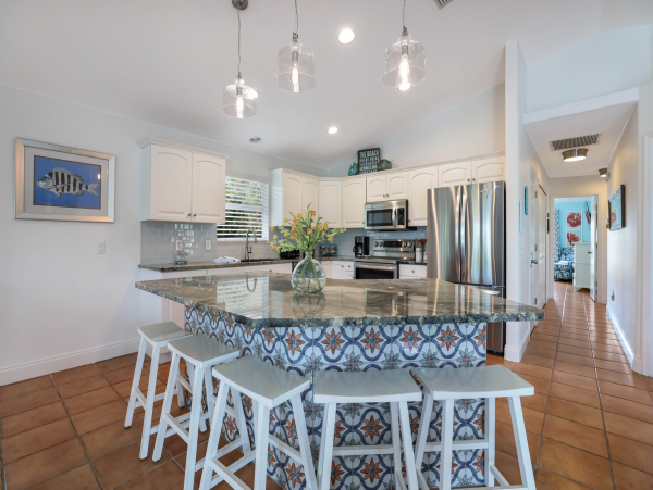 Block to Beach 3 bedroom Anna Maria Island Home Private Pool