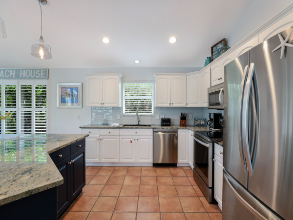 Block to Beach 3 bedroom Anna Maria Island Home Private Pool