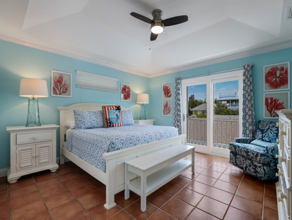 Block to Beach 3 bedroom Anna Maria Island Home Private Pool