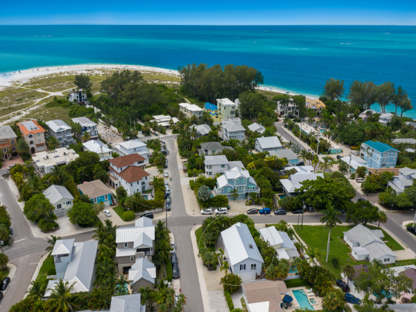 Block to Beach 3 bedroom Anna Maria Island Home Private Pool