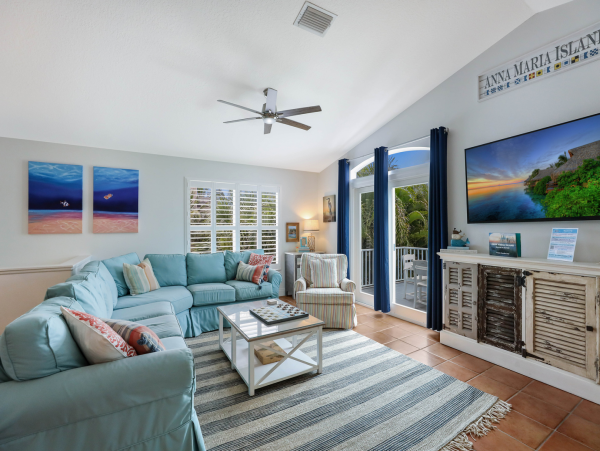 Block to Beach 3 bedroom Anna Maria Island Home Private Pool
