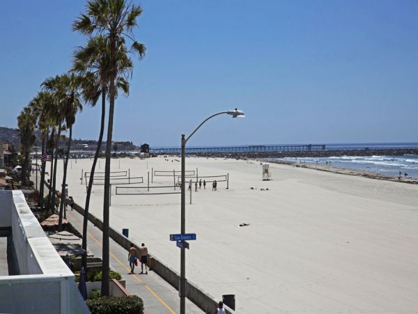 Luxury Beachfront Rental Three Bedrooms In Mission Beach