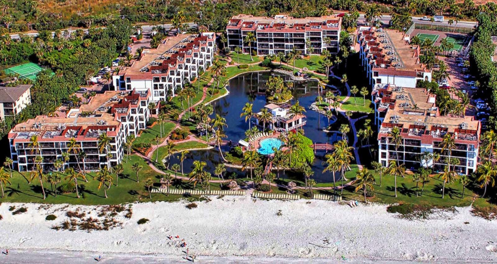 Oceanfront Vacation Condo Two Bedrooms + Den in Sanibel