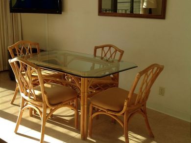 Dining Table Seats 4