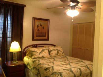 Bedroom with Queen Bed