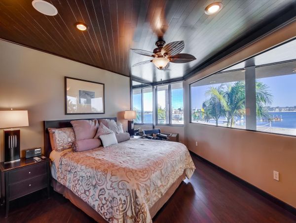 Four Bedroom Mission Beach Luxury Vacation Rental Home