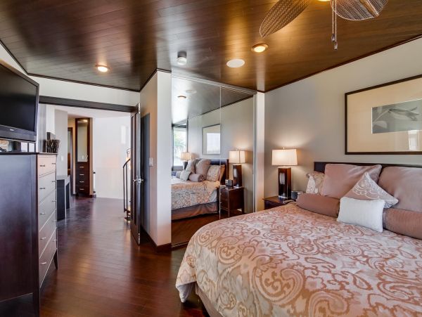 Mission Beach Six Bedroom Vacation Rental Sleeps 16 Guests