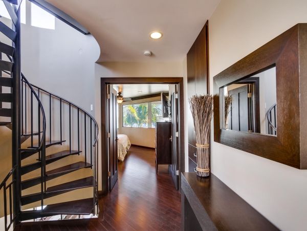 Mission Beach Six Bedroom Vacation Rental Sleeps 16 Guests