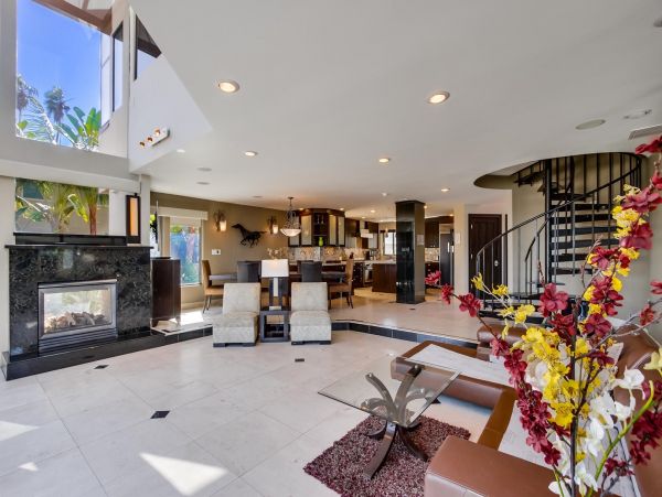 Mission Beach Six Bedroom Vacation Rental Sleeps 16 Guests