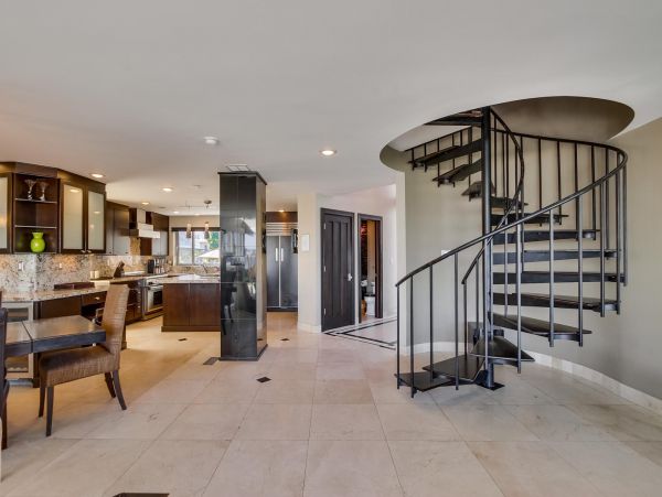 Mission Beach Six Bedroom Vacation Rental Sleeps 16 Guests