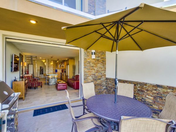 Mission Beach Six Bedroom Vacation Rental Sleeps 16 Guests