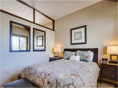 Bedroom with Queen Bed