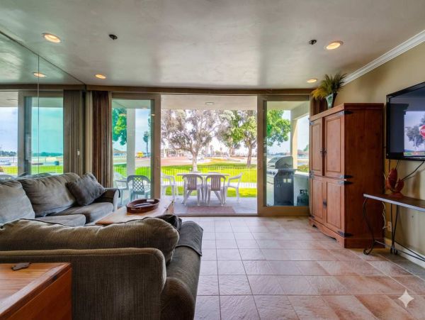Mission Beach Vacation Rental with Patio & Bay Views San Diego Beachfront