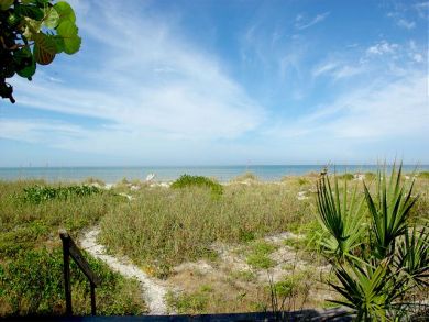 Beach Front Condo for Rent in Indian Rocks Beach, Florida Beach Front Condo for Rent in Indian Rocks Beach, Florida