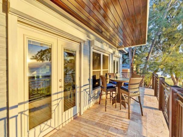 Anna Maria Island Luxury Beach Front Vacation Home With Pool