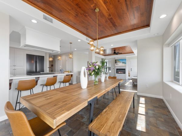Spectacular Beachfront Rental on the Boardwalk!