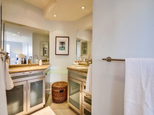 Three Bedroom Mission Beach Rental One House Back from Beach