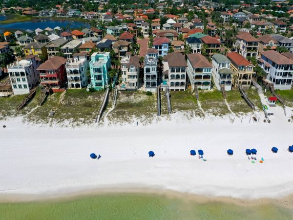 Luxury Six Bedroom Rental Across from the Best Beach