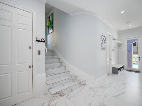 Luxury Six Bedroom Rental Across from the Best Beach