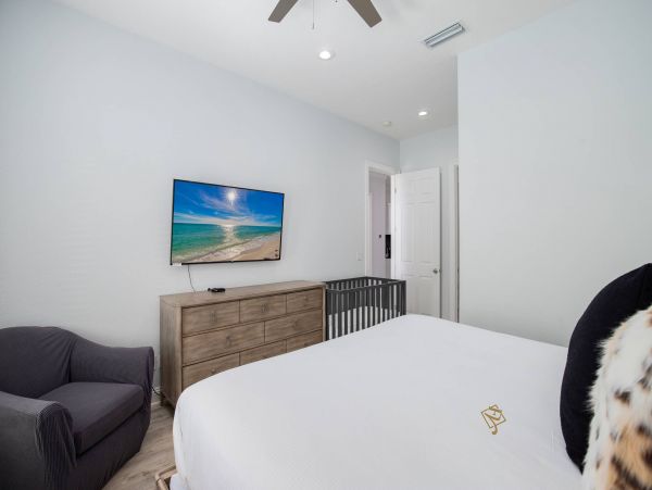 Luxury Six Bedroom Rental Across from the Best Beach