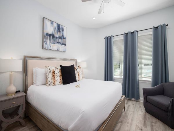 Luxury Six Bedroom Rental Across from the Best Beach