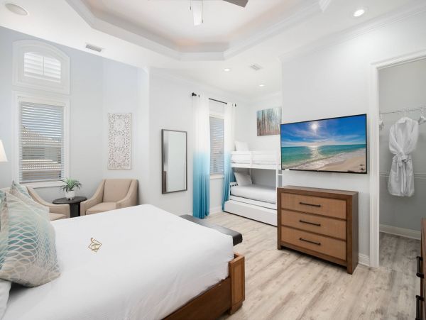 Luxury Six Bedroom Rental Across from the Best Beach