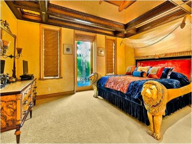 Sixth Bedroom has King Bed Sixth Bedroom has King Bed