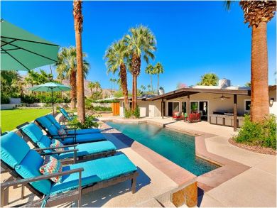 Poolside Chaise Lounge Chairs
