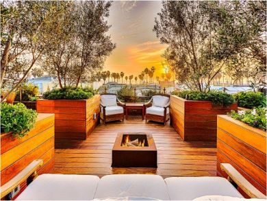 Lounge Set with Fire Pit
