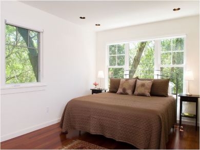 Guest Bedroom with Queen Bed