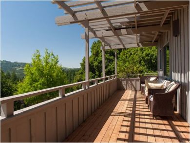 Balcony with Outdoor Seating Area