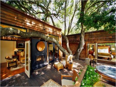 Tucked into the Forest Lodge in Castiloga, Napa Valley, Califonia