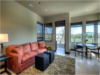 Living & Dining Area