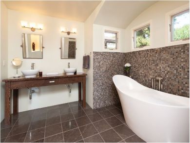 Master Bathroom with Deep Soaking Tub