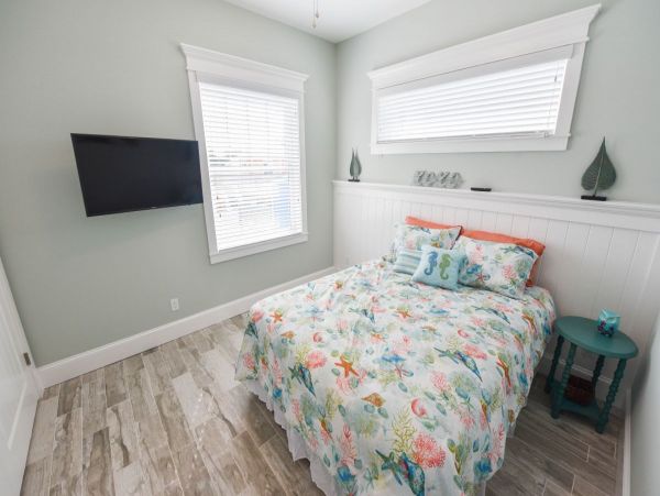 Anna Maria Island Luxury Pool Vacation Home Available Today!