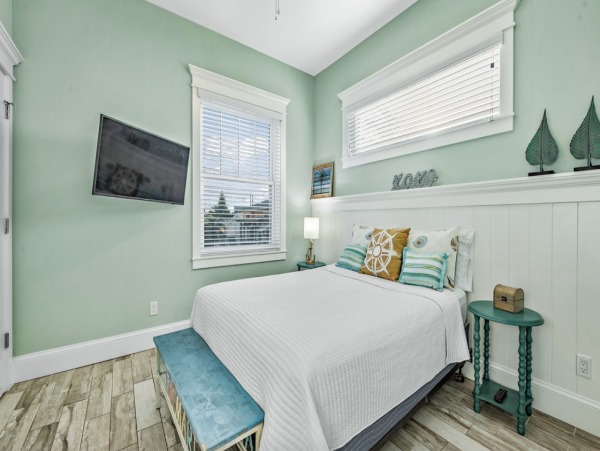Anna Maria Island Luxury Pool Vacation Home Available Today!